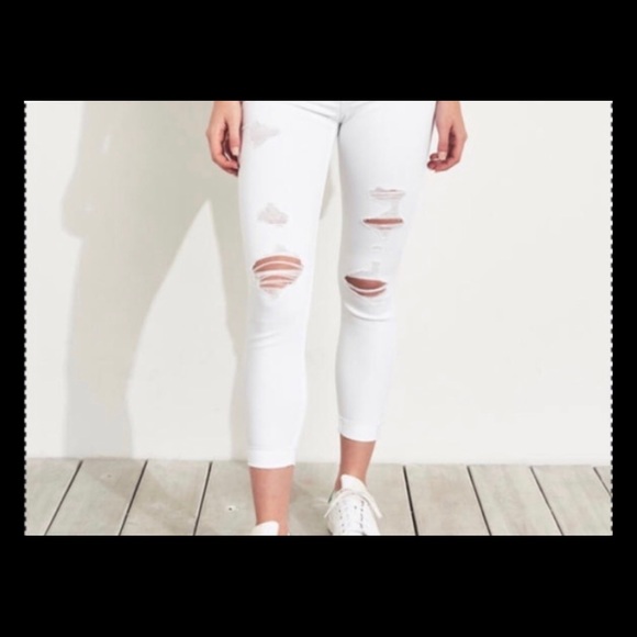 💝 NWOT HOLLISTER SKINNY CROPS - Picture 1 of 4